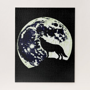Wolf Howling Silhouette gegen einen Vollmond