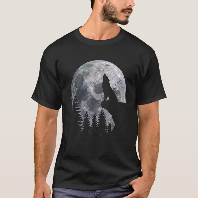 wolf howling under the moon light T-Shirt (Vorderseite)