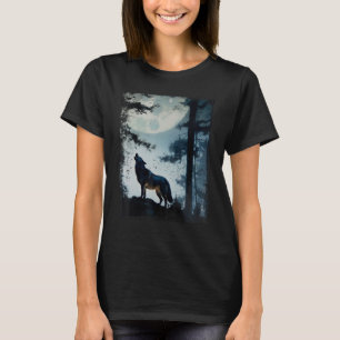 Wolf im Wald in der Nacht heult bei Vollmond T-Shirt