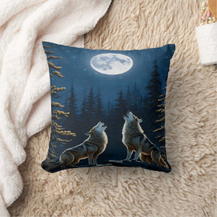 Wölfe in der Nacht unter Vollmond Kissen
