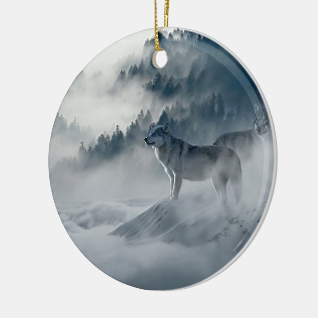 Wölfe in der schneebedeckten Winterlandschaft Keramikornament (Links)