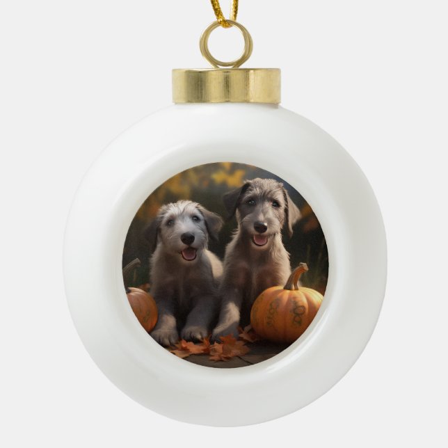 Wolfhound Welpe Herbst Delight Pumpkin Keramik Kugel-Ornament (Vorderseite)