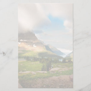 Wolken, die durch die Berge wühlen Briefpapier