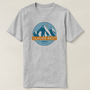 Wolken Erholung Berg Yosemite Sterne Mond T-Shirt