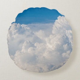 Wolken im Himmel Rundes Kissen