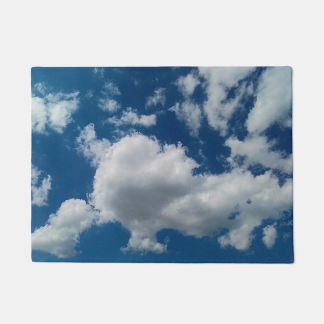 Wolken in einem Sommerhimmel Fußmatte (Vorderseite)