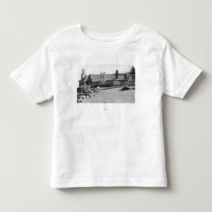 Wolken-Kappen-Gasthaus an Mt.-Haube, Kleinkind T-shirt