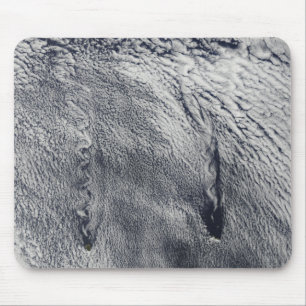 Wolken über den Inseln Juans Fernandez Mousepad