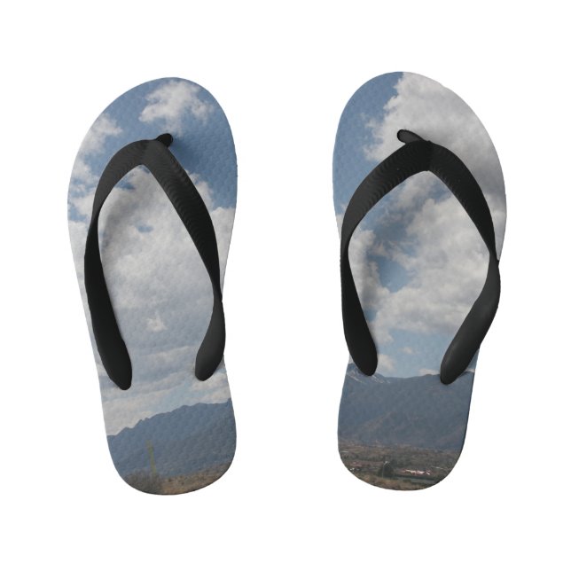 Wolken über den Rocky Mountains Kinderbadesandalen (Fußbett)