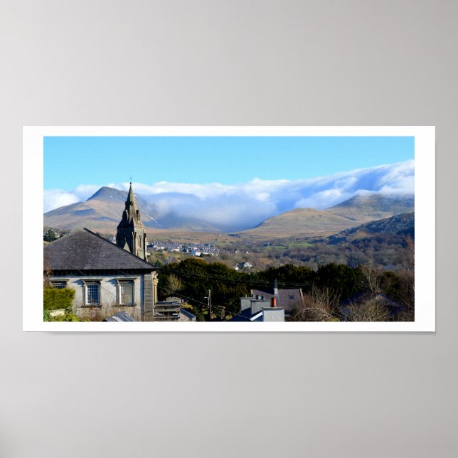 Wolken über den Snowdonen Poster (Vorne)