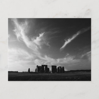 Wolken über Stonehenge Postkarte