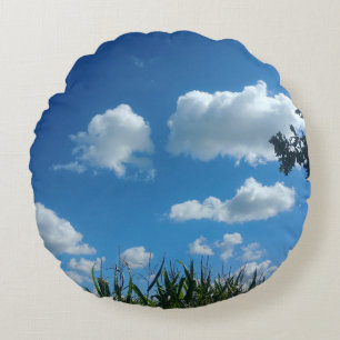 Wolken und blauer Himmel Rundes Kissen
