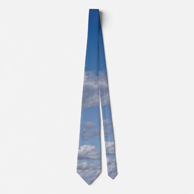 Wolkenherde am blauen Himmel Krawatte (Vorderseite)