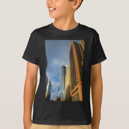 Wolkenkratzer-Reflektionen von New York T-Shirt
