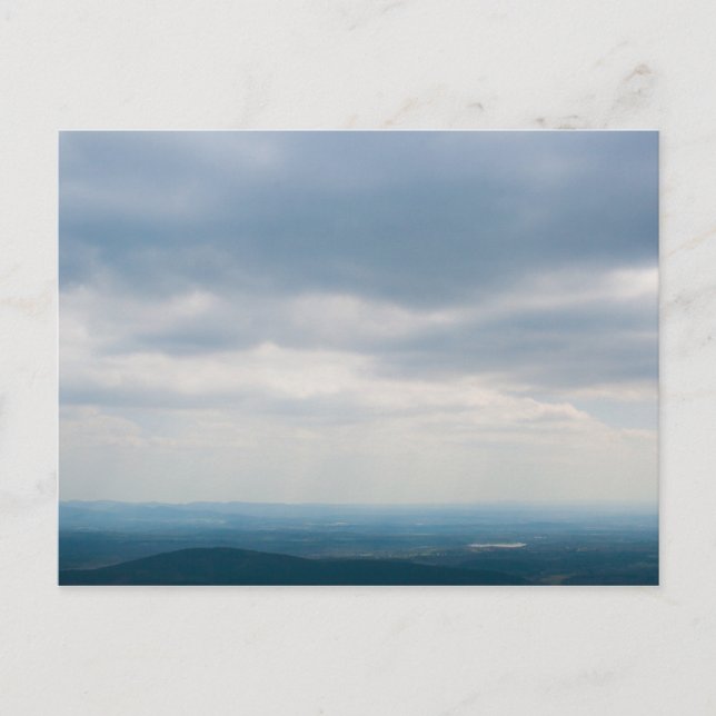 Wolkenkratzer über dem Ouachita-Gebirge, Oklahoma Postkarte (Vorderseite)