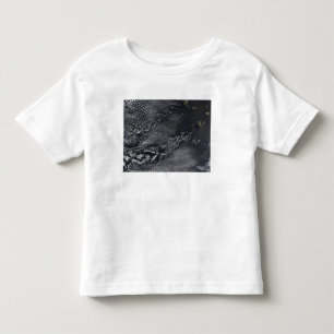 Wolkenkratzer über den Kapverdischen Inseln Kleinkind T-shirt