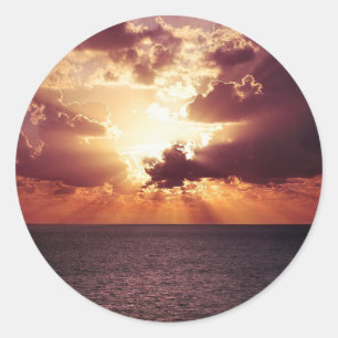 Wolkenkratzer über Meer Runder Aufkleber