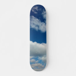 Wolkenschichten Skateboard