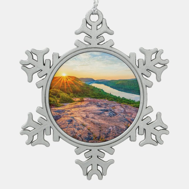 Wolkensee Porcupine Berge Schneeflocken Zinn-Ornament (Vorderseite)