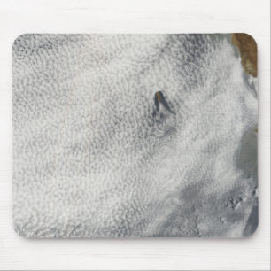 Wolkenturbulenzen und -ruhm vor Guadalupe-Insel Mousepad
