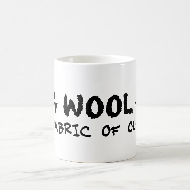 WOLLEN Hughs Howey das Gewebe unserer Lügen-Tasse Kaffeetasse (Mittel)