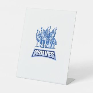 Wolves Throw Pillow Sockelschild