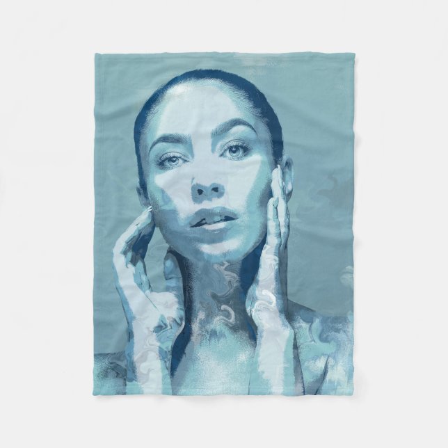 "Woman in Blue"  Fleecedecke (Vorderseite)