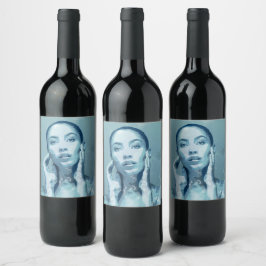 "Woman in Blue" Weinetikett