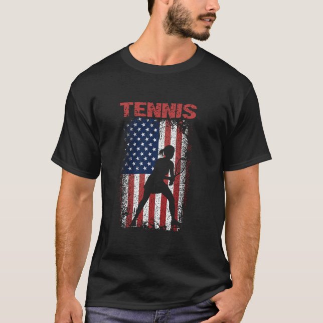 Women Tennis Sports Retro American Flag Amerika T-Shirt (Vorderseite)