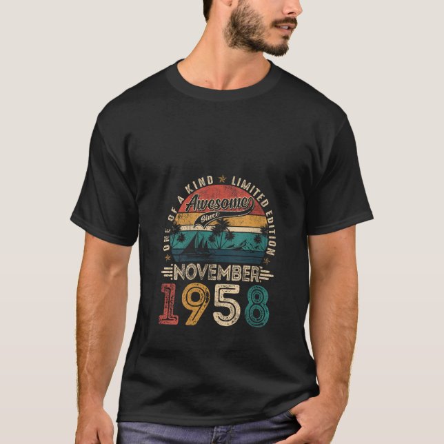 Womens Awesome Since November 1958 67 Years Old 67 T-Shirt (Vorderseite)