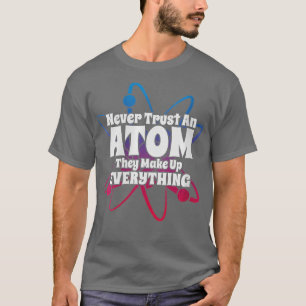 Womens Funny Science Nerd gibt Atom Liebe Chemistr T-Shirt