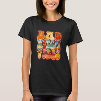 Womens Groovy Bad Witch Vibes Hexen Halloween T-Shirt