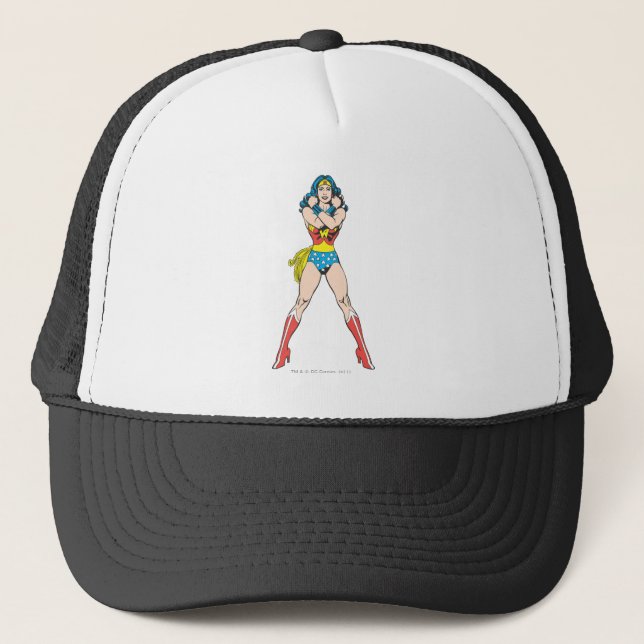 Wonder Woman Arms Crossed Truckerkappe (Vorderseite)