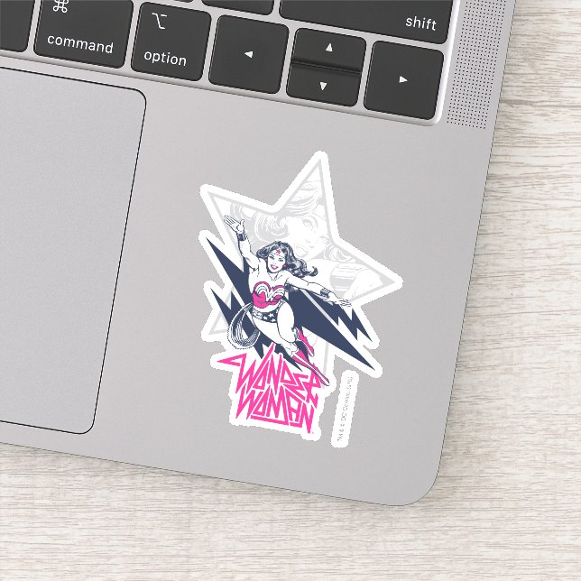 Wonder Woman Glam Rock Flying Character Graphic Aufkleber (Detail)