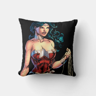 Wonder Woman Gripping Lasso Atop Rock Kissen