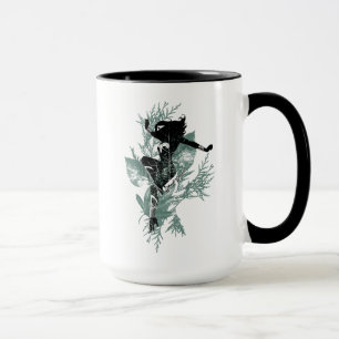 Wonder Woman Landing Foliage Graphic Tasse