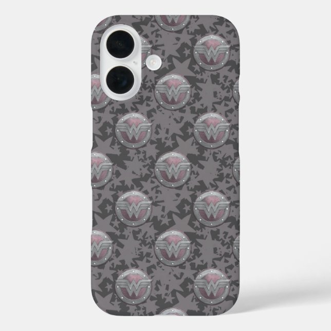 Wonder Woman Shield Pattern iPhone 16 Hülle (Rückseite)