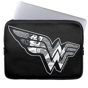 Wonder Woman sitzt im Logokombinat Laptopschutzhülle