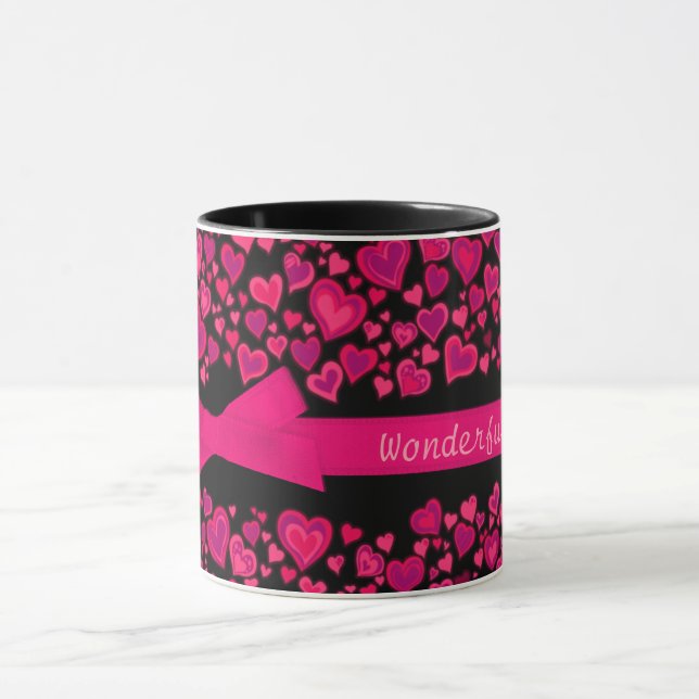 "Wonderful Ehefrau x" Herzen Rosa schwarze Tasse (Zentrum)