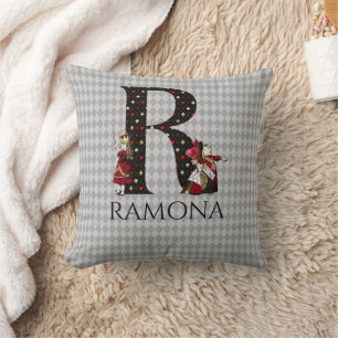 Wonderland Alice & Queen of Hearts Letter R Kissen