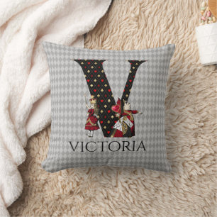 Wonderland Alice & Queen of Hearts Letter V Kissen