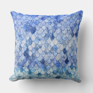 Wonky Watercolor Ocean Blue Glitzer Mermaid Scales Kissen