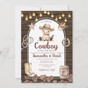 Wood Arch Cowboy ist auf dem Weg Baby Shower Einladung