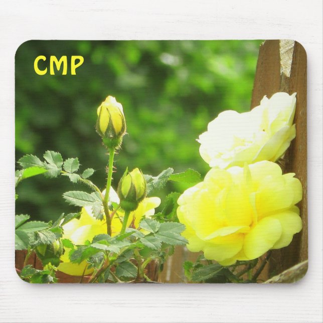 Wooden Fence and Yellow Rose your Initials Mousepad (Vorne)