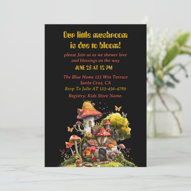 Woodland Mushroom House Kinderdusche Einladung (Stehend Vorderseite)