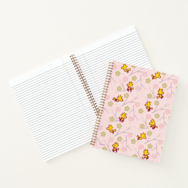 Woodstock Pink Cherry Blossom Pattern Notizbuch (Innenseite)