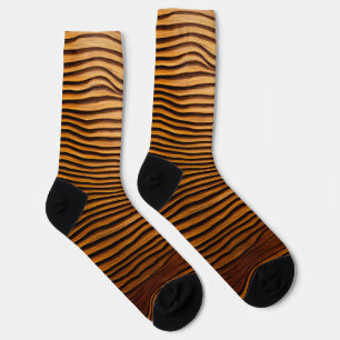 Woody Waves of Wonder - Elegant Wood Grain Modern Socken