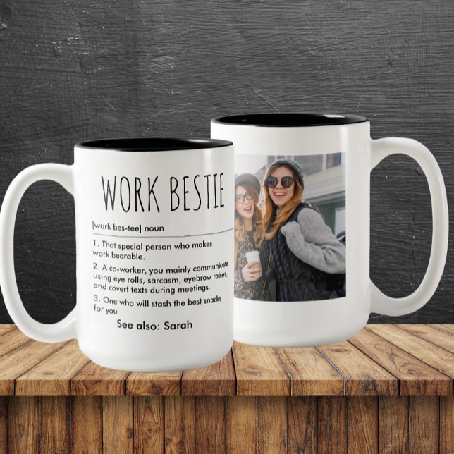 Work Bestie Definition Funny Individuelle Name & F Zweifarbige Tasse (Von Creator hochgeladen)
