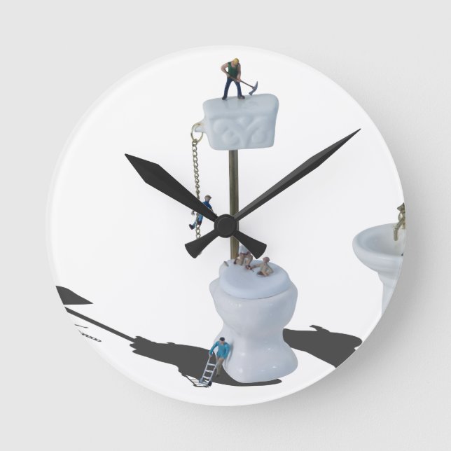 WorkingOnPlumbingIssues052714.png Runde Wanduhr (Vorderseite)