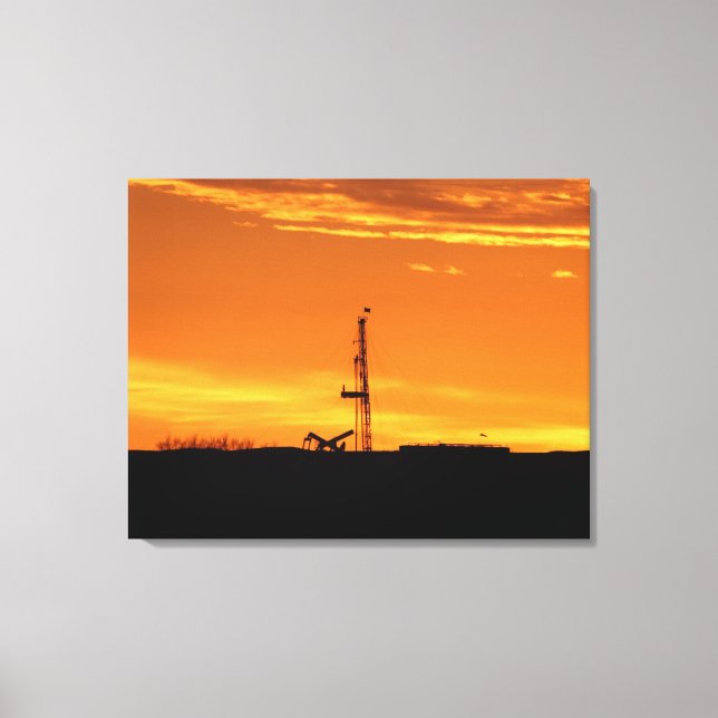 Workover Rig Silhouette bei Sunset Leinwanddruck (Vorderseite)